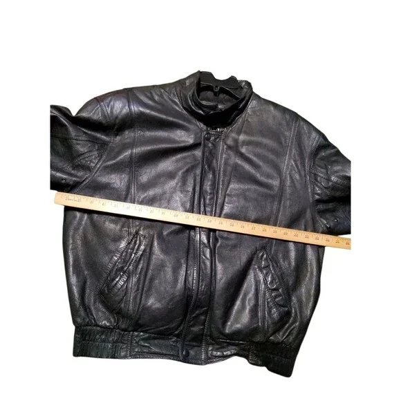 Expressions International Men’s L 42–44 Black Leather Bomber Jacket Vintage